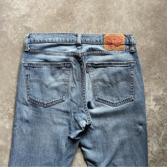 Levi’s 541 Jeans - Picture 4 of 5